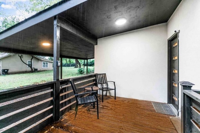 Photo - 1146 E Gudgell Ave