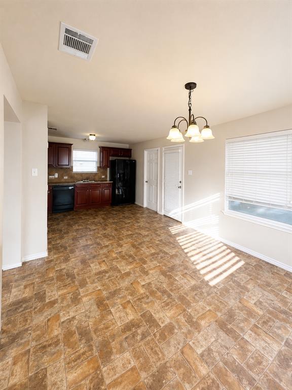 Photo - 710 Alamo Plaza Dr