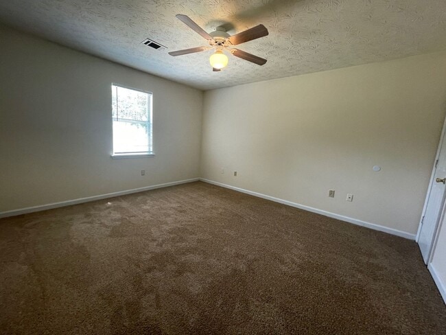 Photo - PRE-LEASING FOR AUGUST 2026!