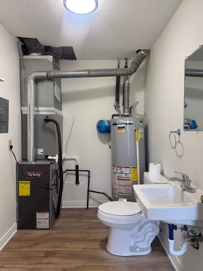 Photo - 114 Wildwood Dr Unit Apt. 104