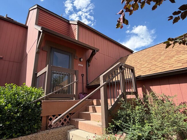 Photo - Wonderful 3-bedroom, 2.5 bath townhouse in Unbeatable South Boulder Location