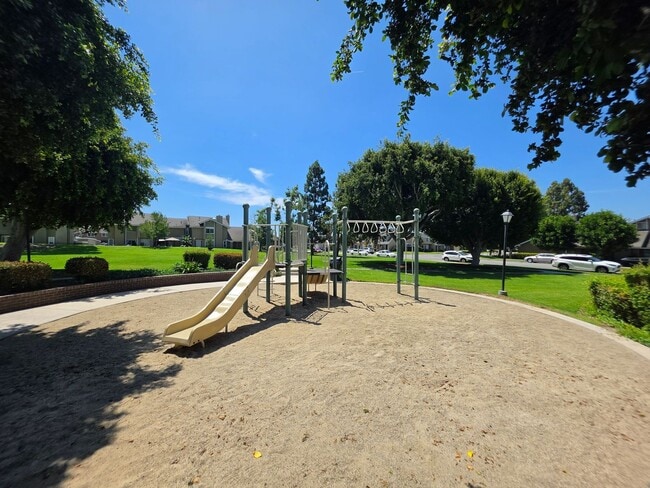 Photo - El Camino Real Community: 2 Bedroom 1.5 Bath Attached Townhouse