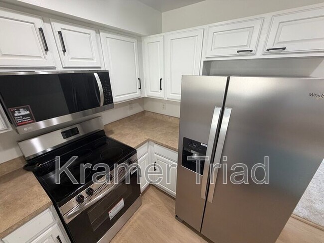 Photo - 1152 Faulkner Unit #5