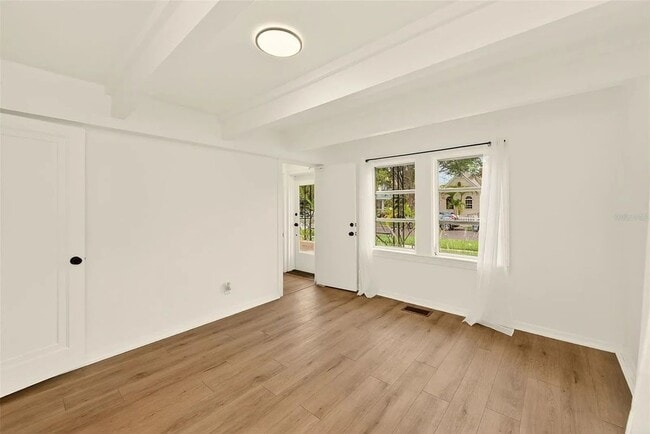 Photo - 925 16th Ave N Unidad Apt 2