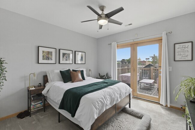 Photo - 2033 W Huron St Unit 3