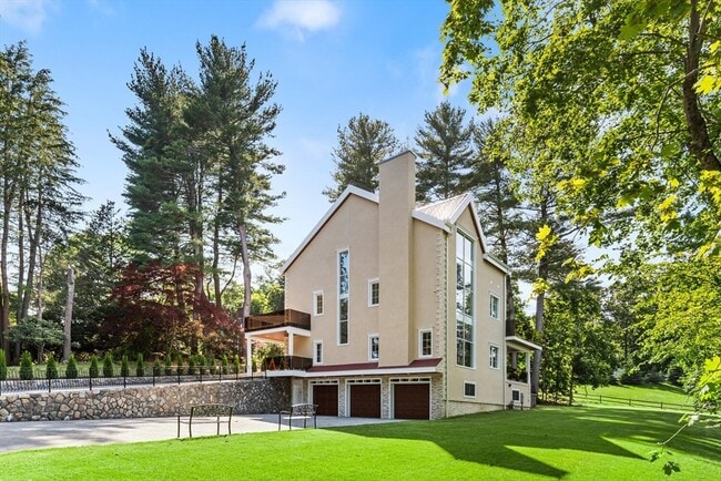 Photo - 58 Chestnut St