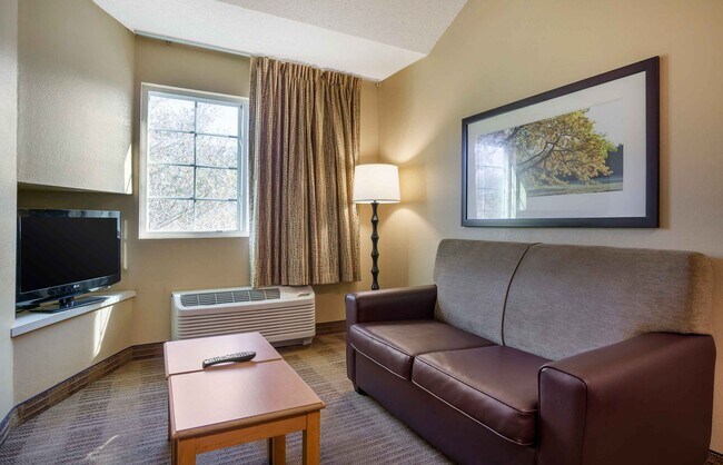 Photo - Furnished Studio-Charleston - Airport
