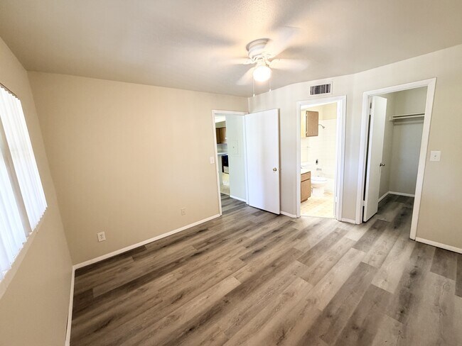 Photo - 4007 NW 87th Ave