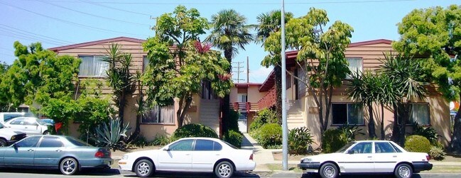 Building - 9025 National Blvd