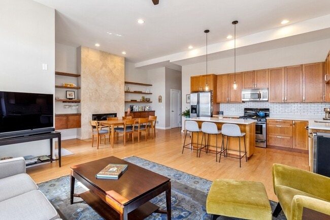 Cocina / Comedor - 2158 N Damen Ave Unidad 4