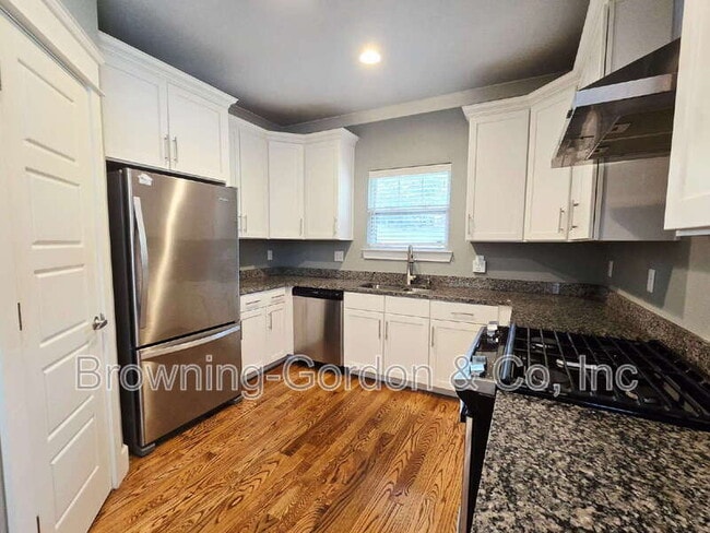 Photo - 1036B 40th Ave N