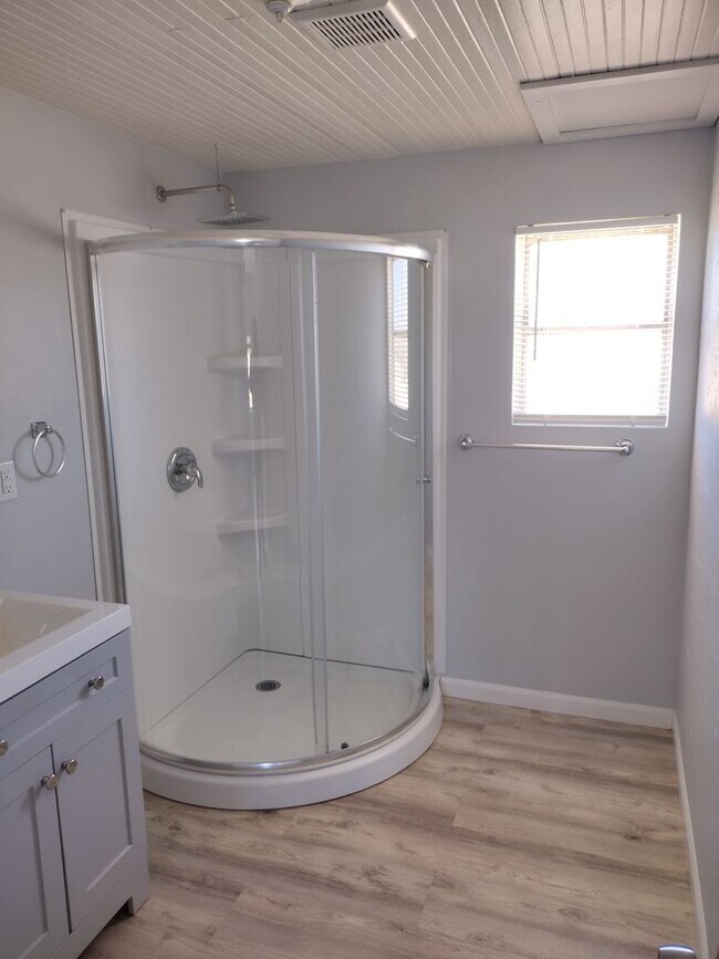 Photo - MOVE IN SPECIAL! Newly Remodeled 1 Bedroom Unit 1