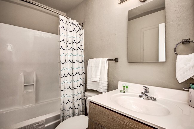 Photo - La Palmilla Apartments