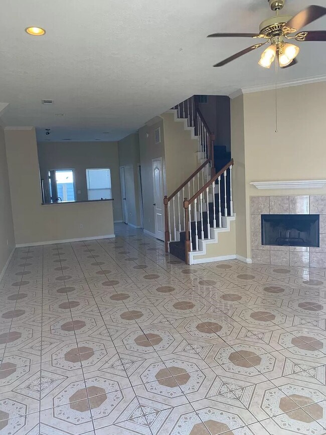 4227 Benard Ct