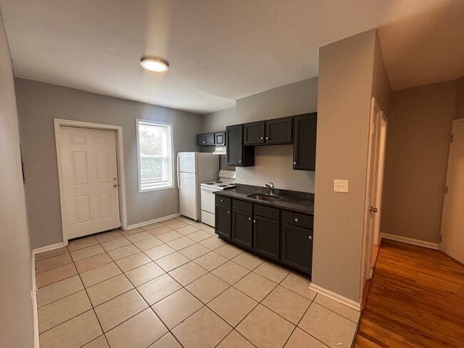 Building Photo - 6800 S Harper Ave Unit 1465-2