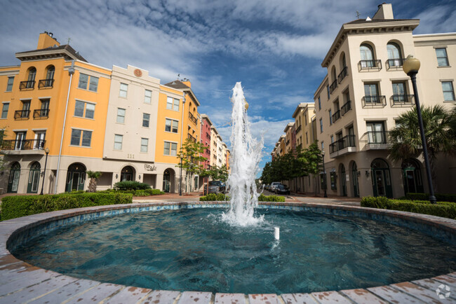 Building Photo - Mainstreet at River Ranch Rental