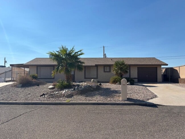 Building Photo - 3 Bedroom - 2 Bath Home