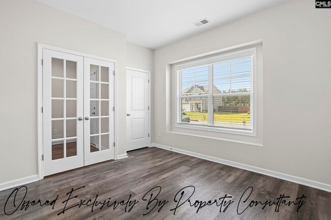 Photo - 13 Spinney Ct
