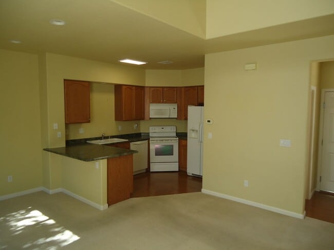 Photo - 2 bedroom, 2.5 bath and a loft in a quiet neighborhood