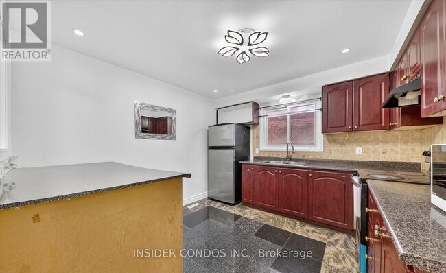 Photo - 2 John Stoner Dr
