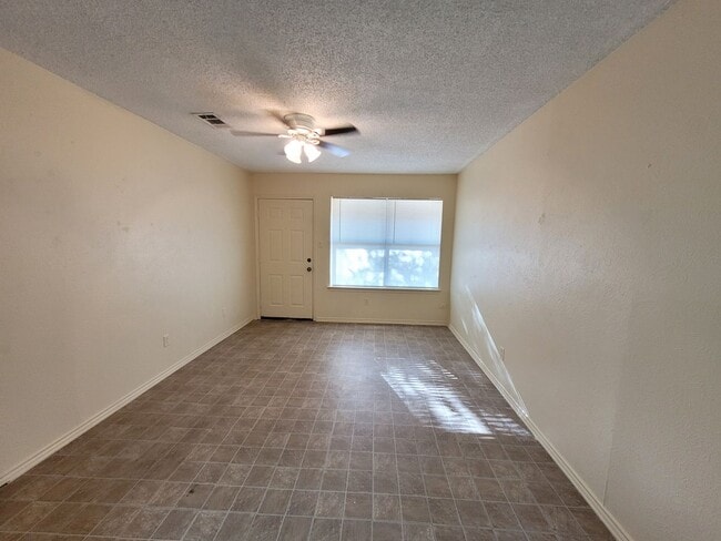 Photo - 613 Maurice St Unit 613A