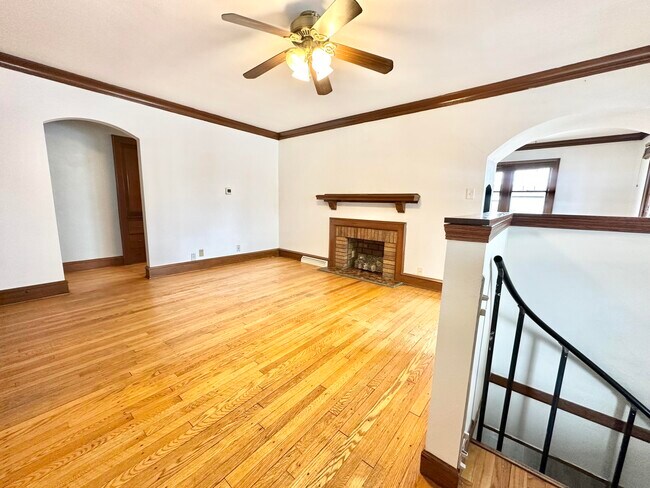 Photo - 7705 W Rogers St