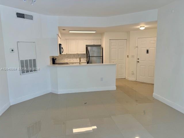 Photo - 2445 SW 18th Terrace Unidad 105