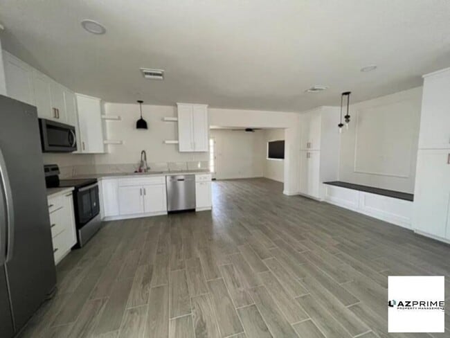 Photo - Beautiful family Home