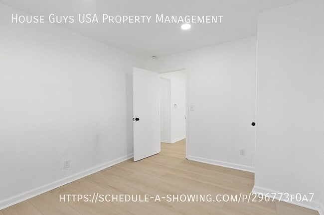 Photo - 2709 Cedar Crest Dr