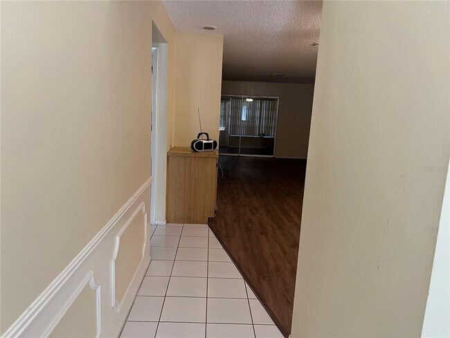 Photo - 2225 Lark Cir W Unit E
