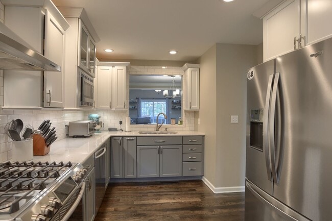 Photo - Modern and Convenient Hershey/Harrisburg Suburb Townhouse
