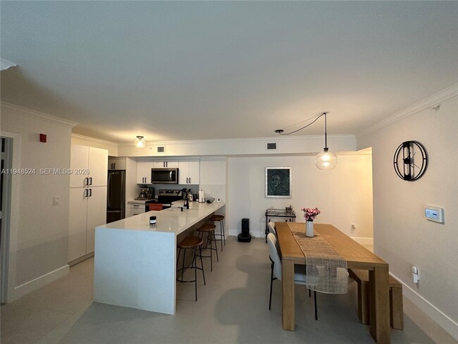 Building Photo - 2640 S University Dr Unit 122