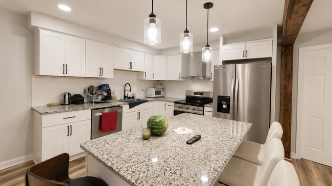Photo - 2940 Sir Meliot Dr