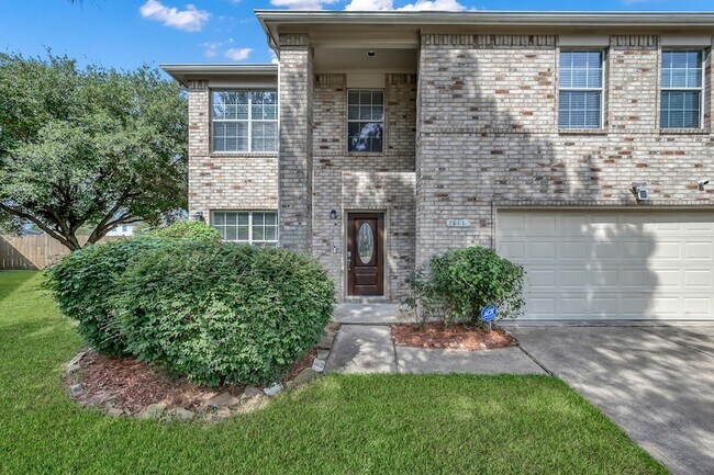 Photo - 7811 Holly Berry Ct