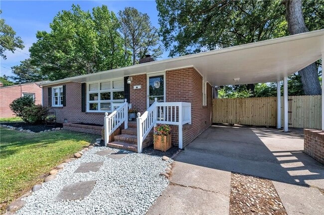 Photo - 116 Henry Clay Rd