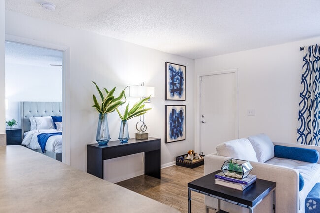 2BR, 2BA