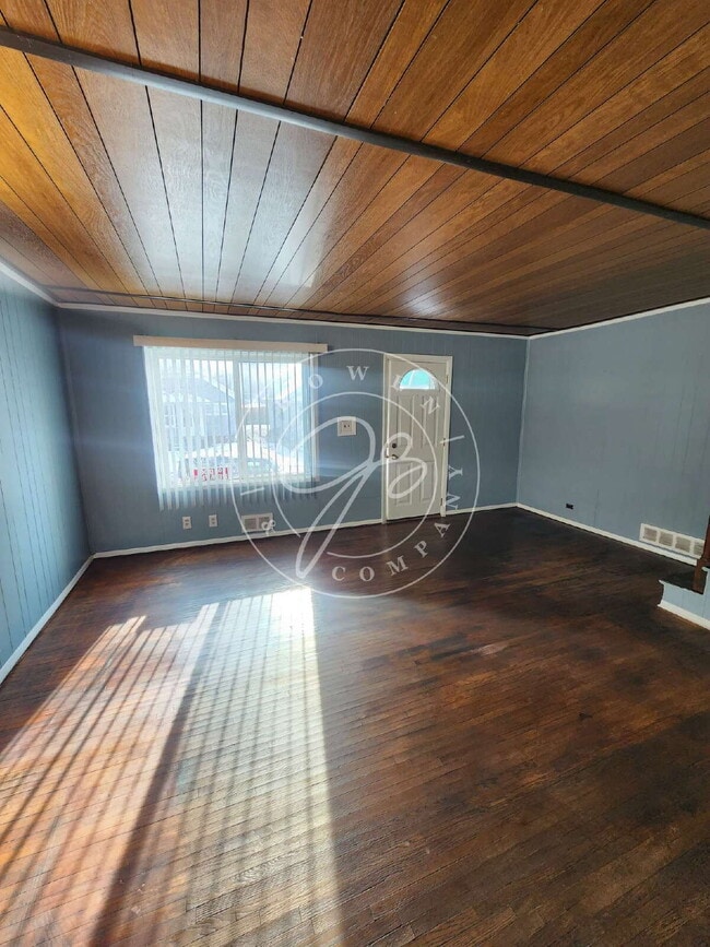 Photo - 2 bed 1 bath in West Toledo!