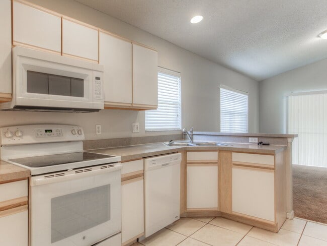 Photo - 1130 Ozark Ct