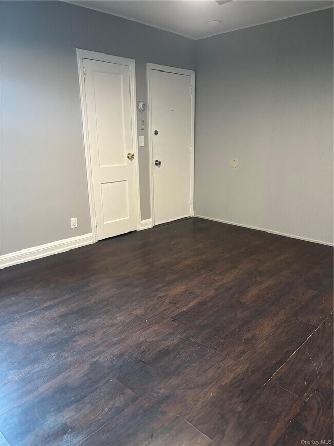 Photo - 145 New Hyde Park Rd Unit 139