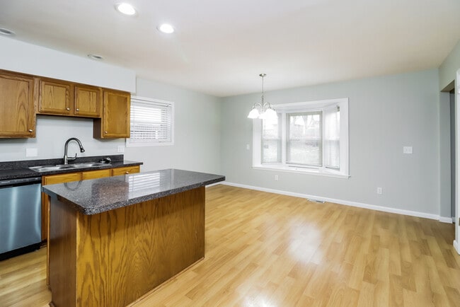 Photo - 5633 Green Acres Ct