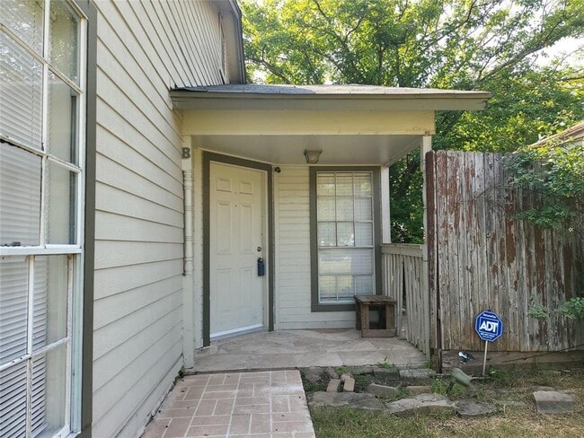 Photo - 9712 Eastwend Dr