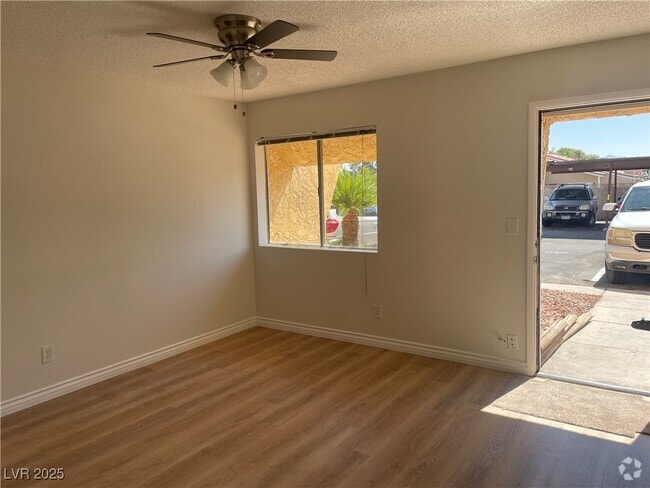 Building Photo - 1303 Darlene Way Unit 302A Rental