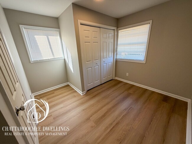 Photo - 4564 Moline Ave