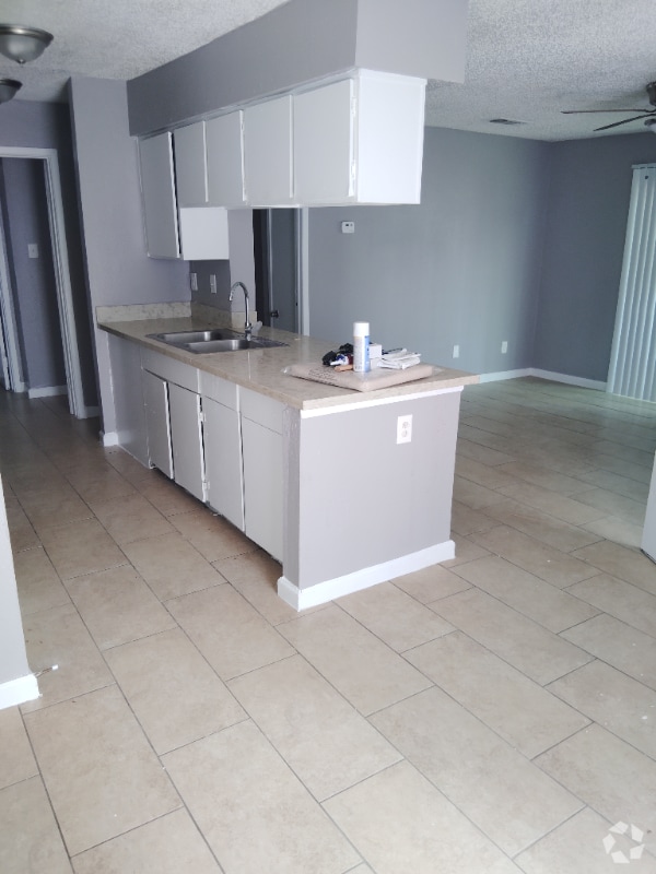 Building Photo - 10110 Forum Park Dr Rental