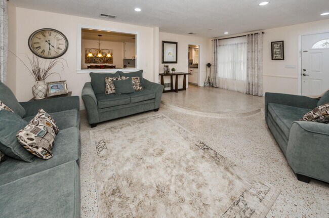 Photo - 245 Bel Forest Dr