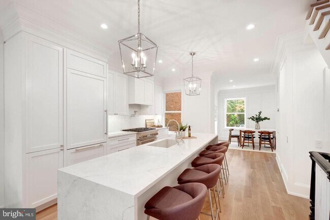 Photo - 1421 27th St NW