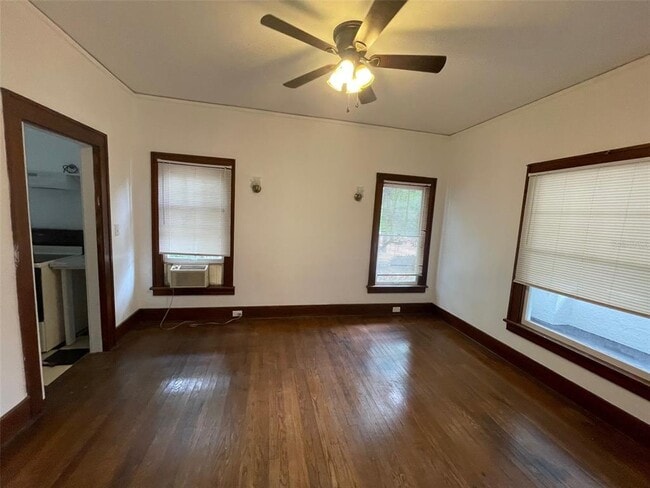 Photo - 2635 W University Ave