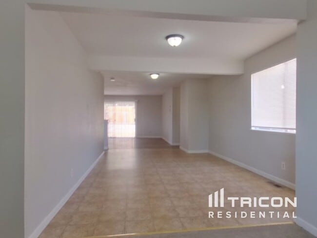 Photo - 3045 Slater Ct