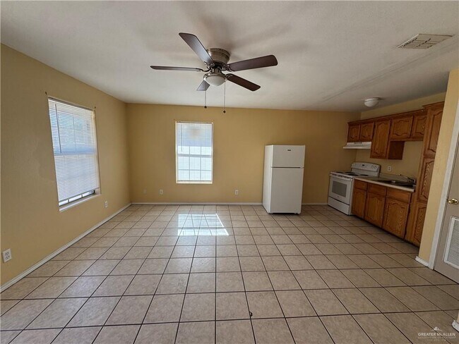 Photo - 6 N 6th St