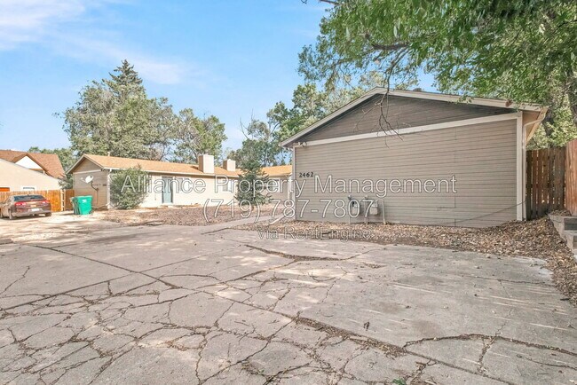 2460 E Willamette Ave